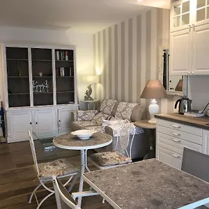 La Rosa Bianca Bed & Breakfast